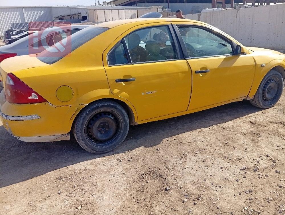 فورد مونديو